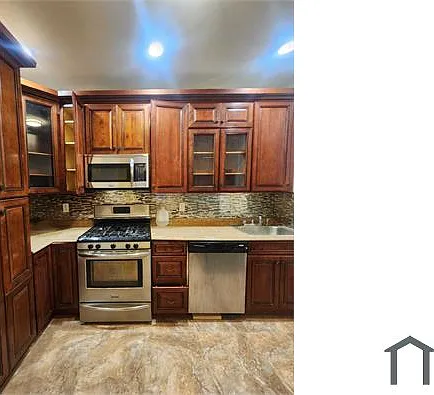 458 Bristol St #2 — Photo 9