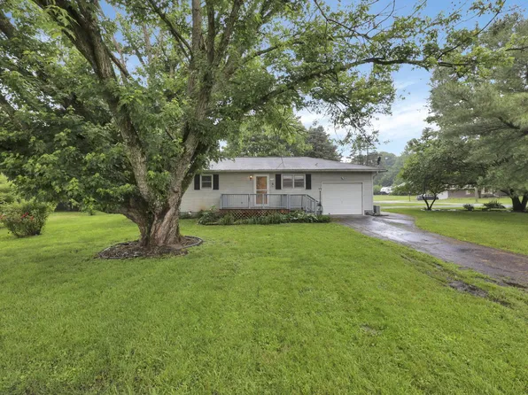 172 Lees Dr, Hebron, OH 43025