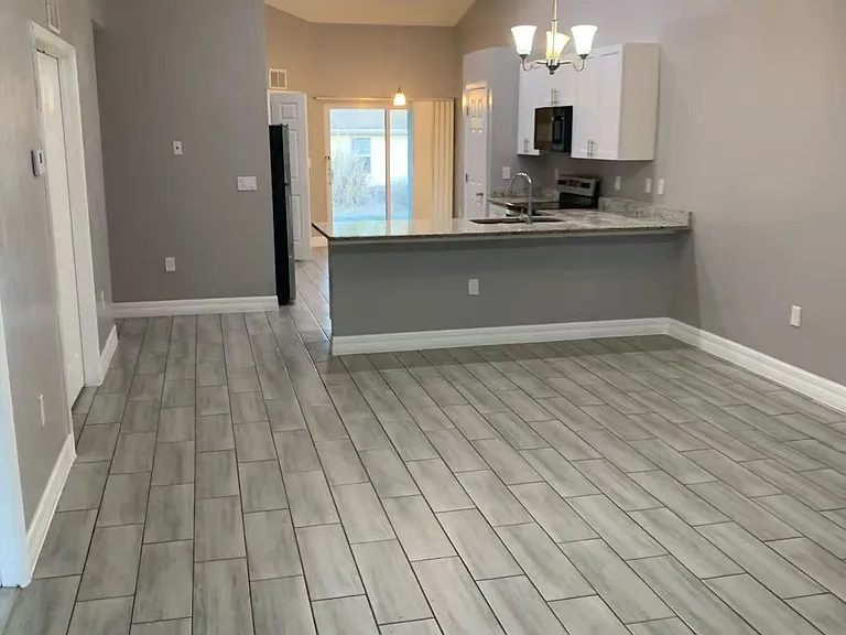 4638 27th St SW #4638 — Photo 3