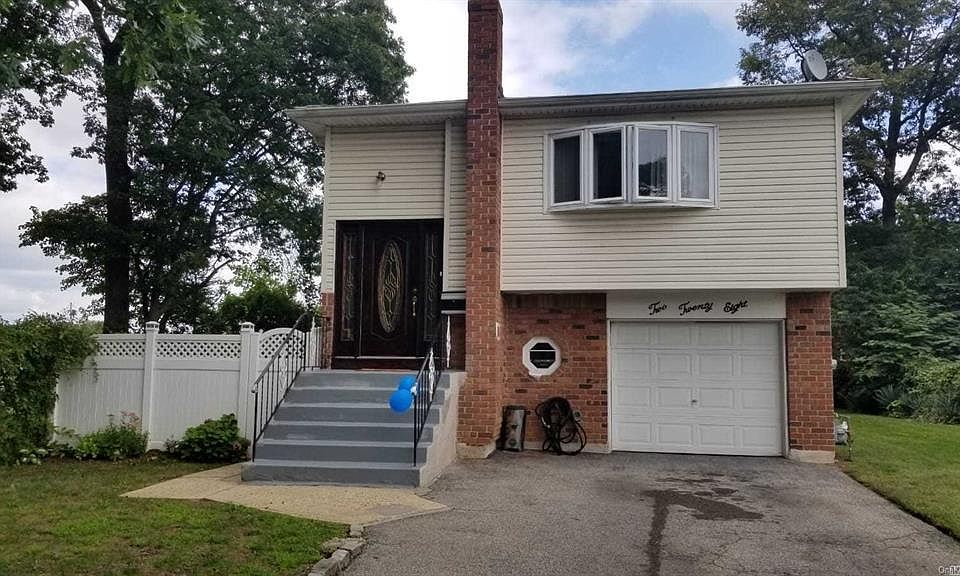 1st image of 228 Manhattan Avenue