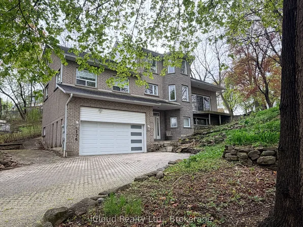 176 Wyndham St, Mississauga, ON L5M 1N5