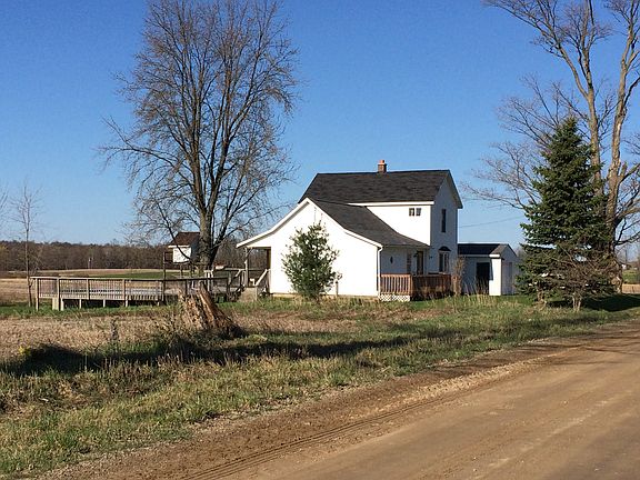 3rd image of 17025 Laketon Ave