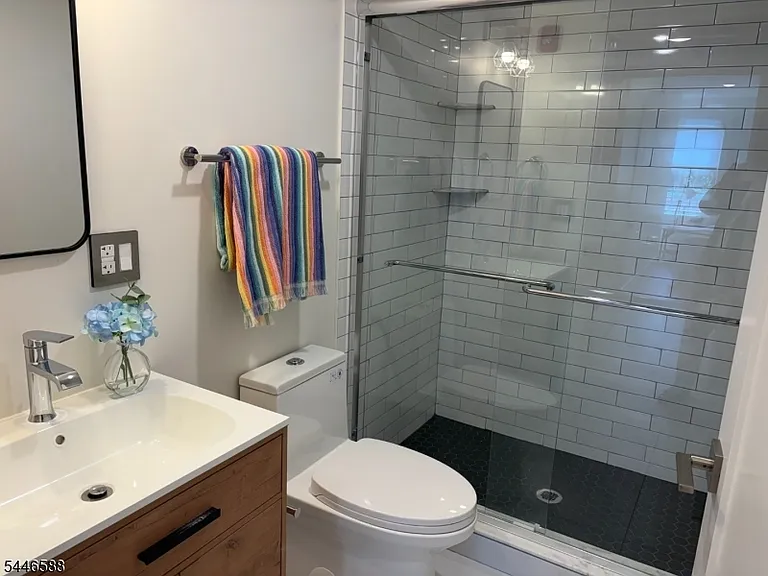 627 Valley Rd #F — Photo 10