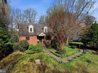 4728 Groves Ln, Fairfax, VA 22030