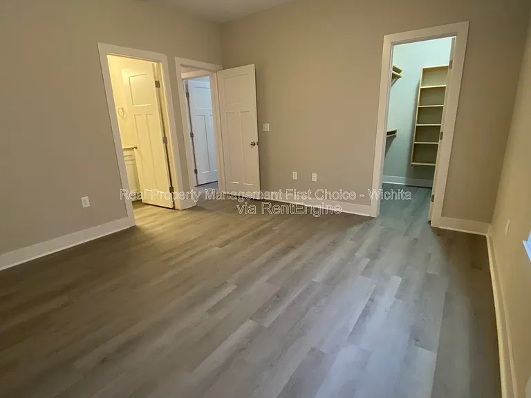 4610 S Kessler Cir — Photo 17
