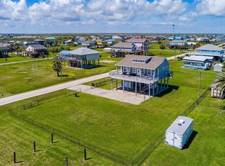 872 O'Neil Rd, Crystal Beach, TX 77650