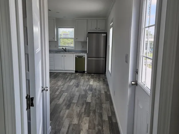 4320 Dundee Rd #40, Winter Haven, FL 33884