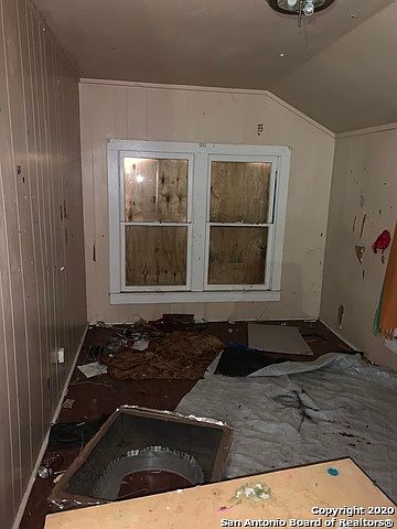 2nd image of 772 Robert St