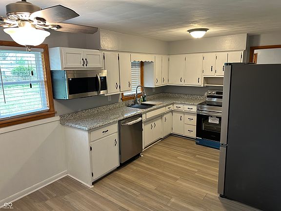 5th image of 315 Olive St