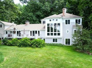 77 Bayberry Hill Rd, Avon, CT 06001