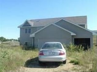 877 161st St, Hammond, WI 54015