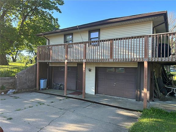 4th image of 6740 SE Horseshoe Dr