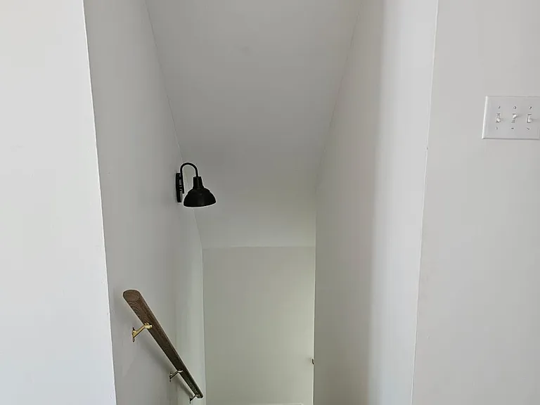 3020 Laurinburg Cir — Photo 21