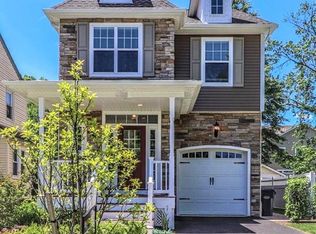 21 School St, Metuchen, NJ 08840