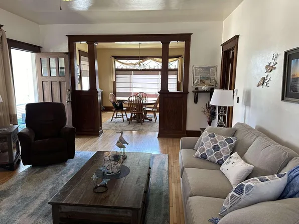 126 East Oak Grove Street, Juneau, WI 53039