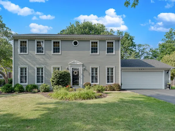 985 W Bauer Rd, Naperville, IL 60563