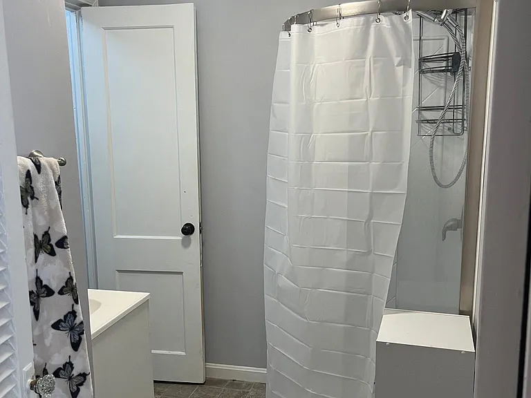 120 E Oak St #2 — Photo 7