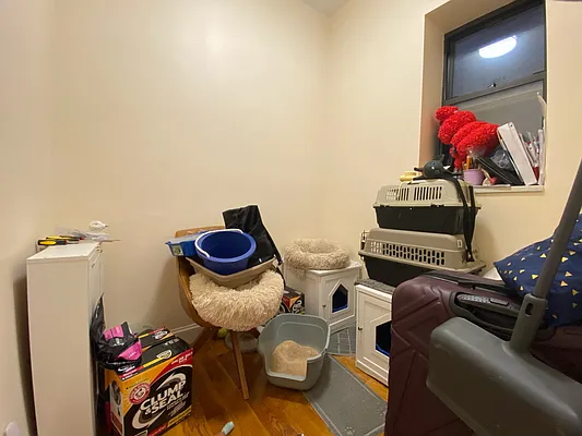 Rented by Bond New York | media 9