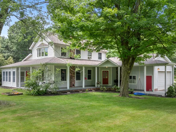 9719 King Rd, Spring Arbor, MI 49283