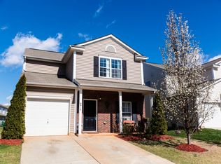 8913 Chalkstone Rd, Charlotte, NC 28216