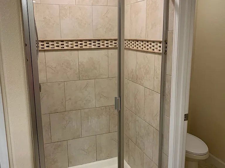 1646 Thetford Cir — Photo 21