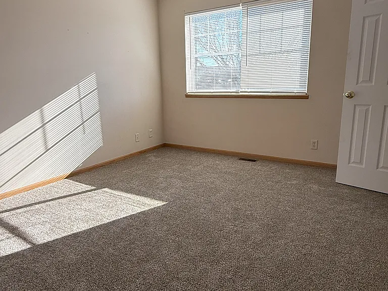 8941 Venice Ln — Photo 20