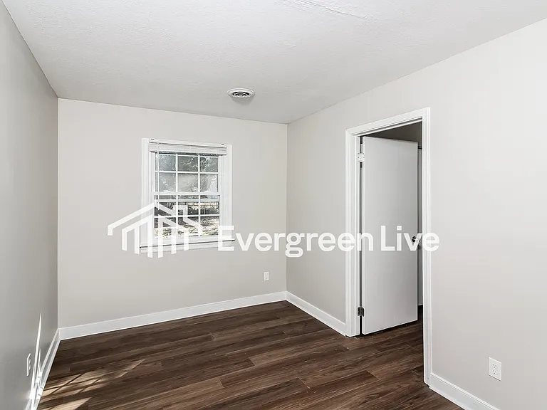 215 N Ivy Ave — Photo 10