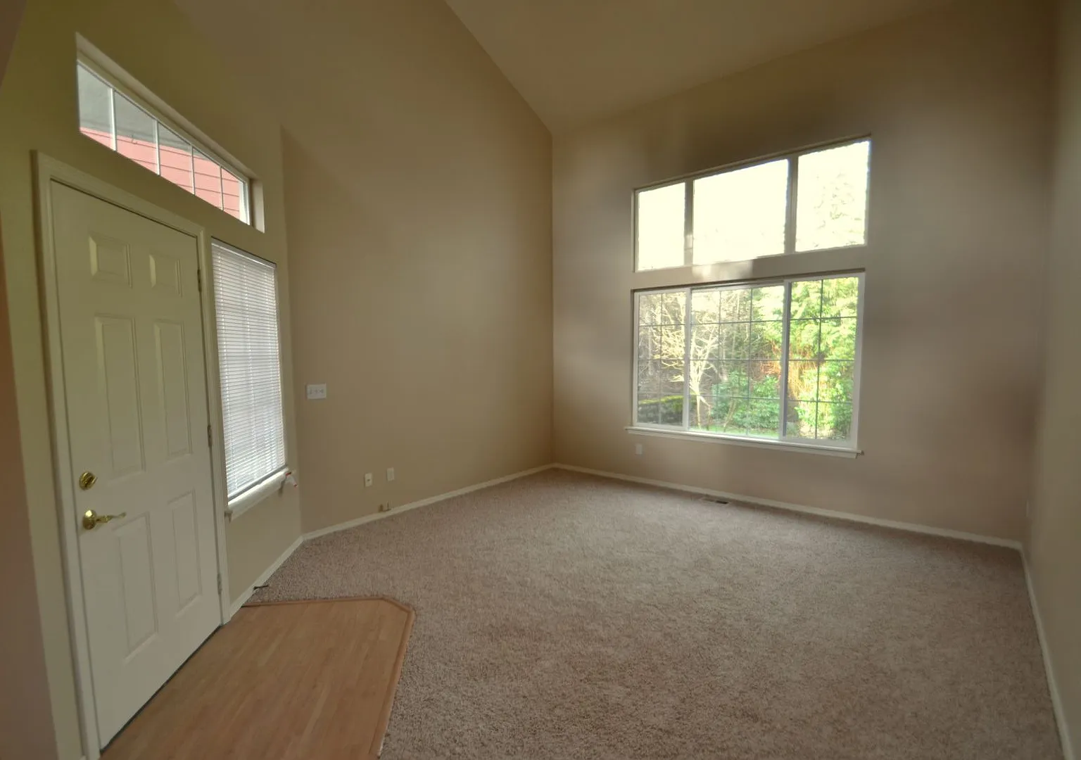 3Bd/2.5Ba Monroe Home — Photo 3