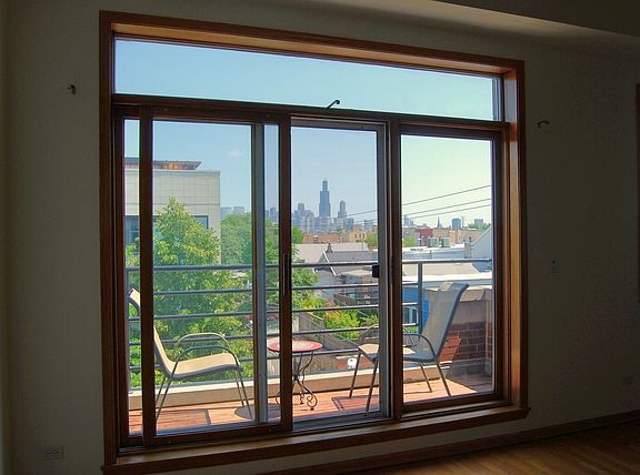 2nd image of 512 N Claremont Ave #3