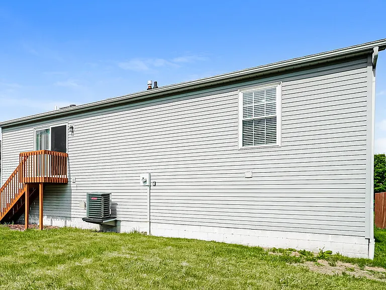794 Wallinger Dr — Photo 16