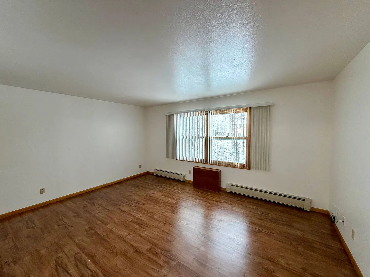 1120 Sunset Blvd — Photo 2