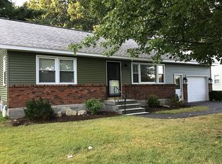 7 Concord Dr, Schenectady, NY 12309