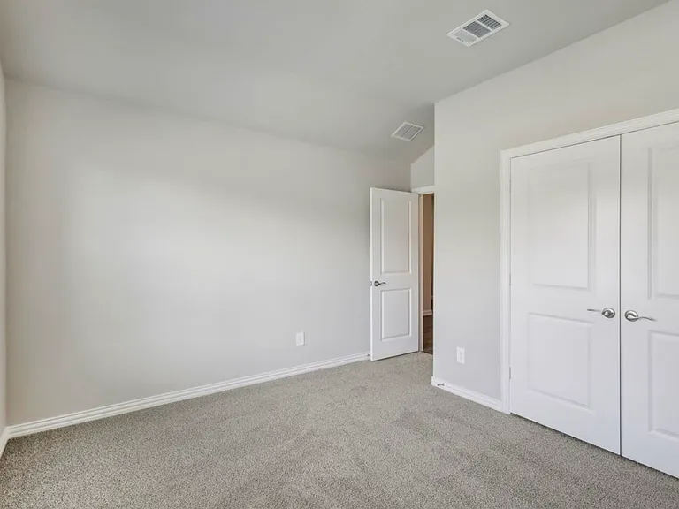 612 Huntley Dr — Photo 19