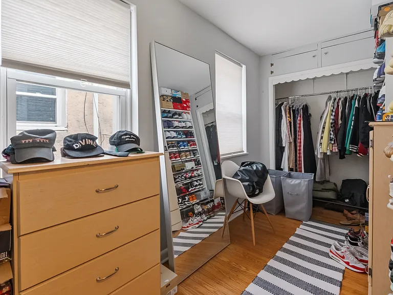 819 Tasker St — Photo 14