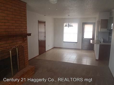 3rd image of 10704 Texarkana Pl