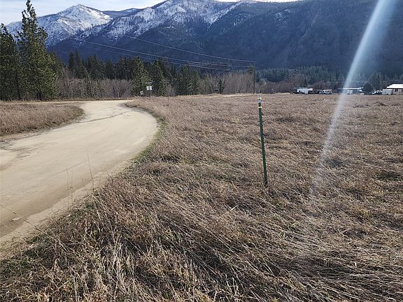 2nd image of 9 Henry Creek Rd