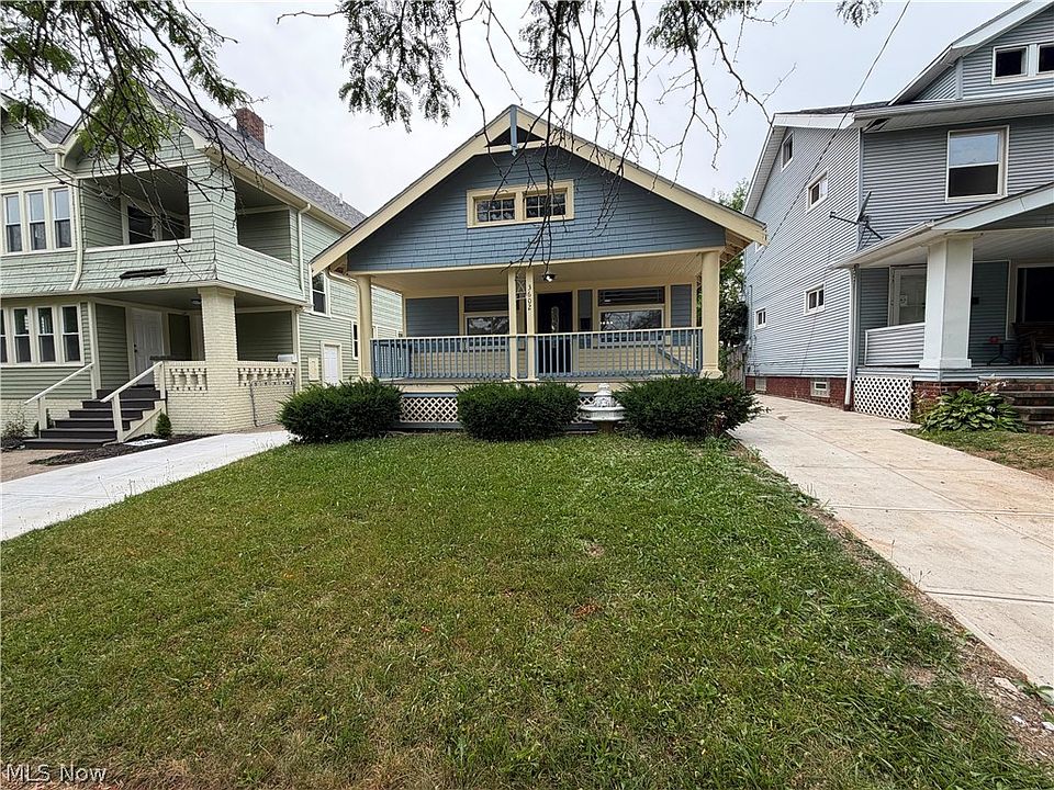 1st image of 3602 W 120th St