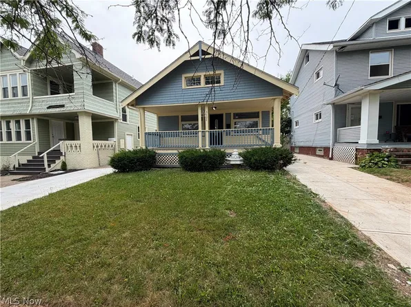3602 W 120th St, Cleveland, OH 44111