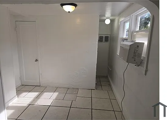 2 bed, 600 sqft, $1,300 — Photo 4