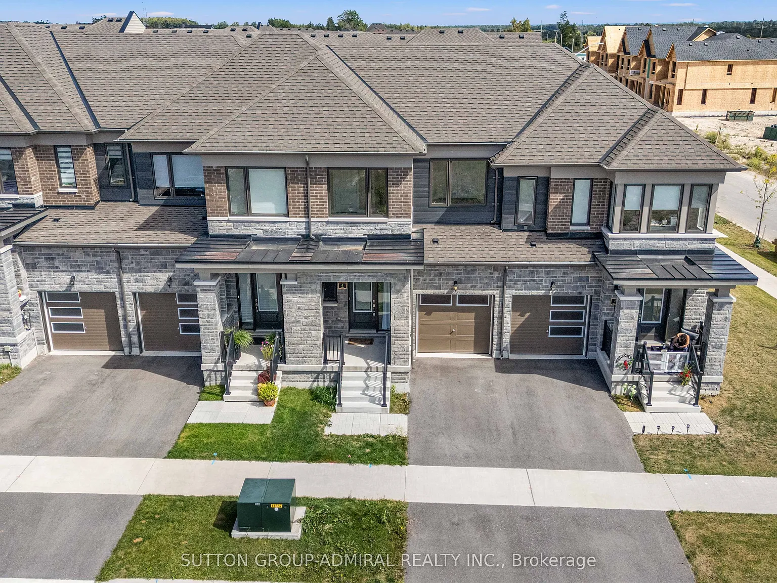 3 bed, $2,550 — Photo 2