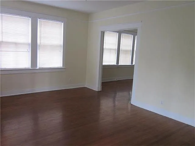 2211 Jefferson Ave — Photo 2