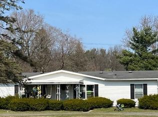 46670 Bemis Rd, Van Buren Township, MI 48111