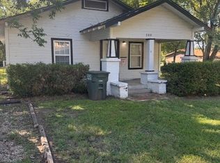 200 S 12th Ave, Madill, OK 73446