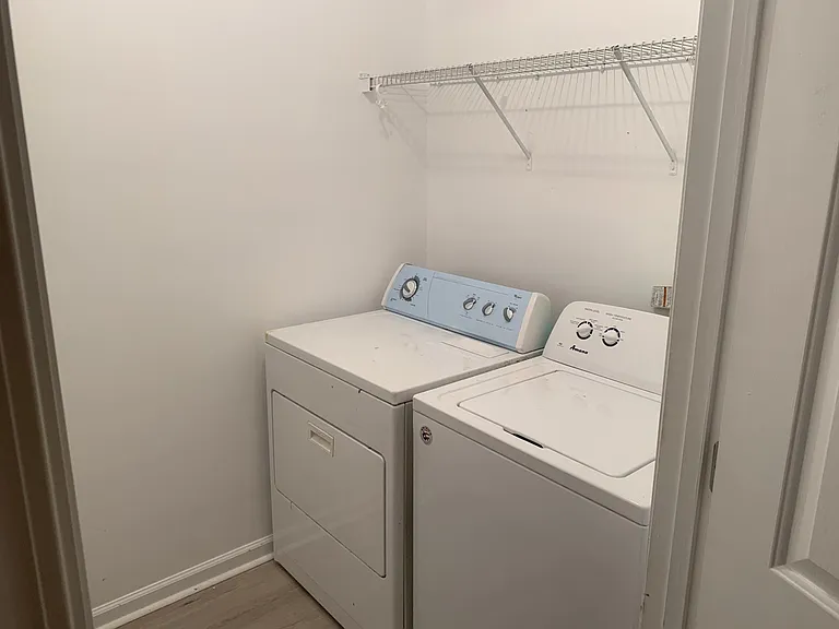 2179 Executive Dr — Photo 25