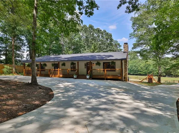 4245 Bullock Bridge Rd, Loganville, GA 30052