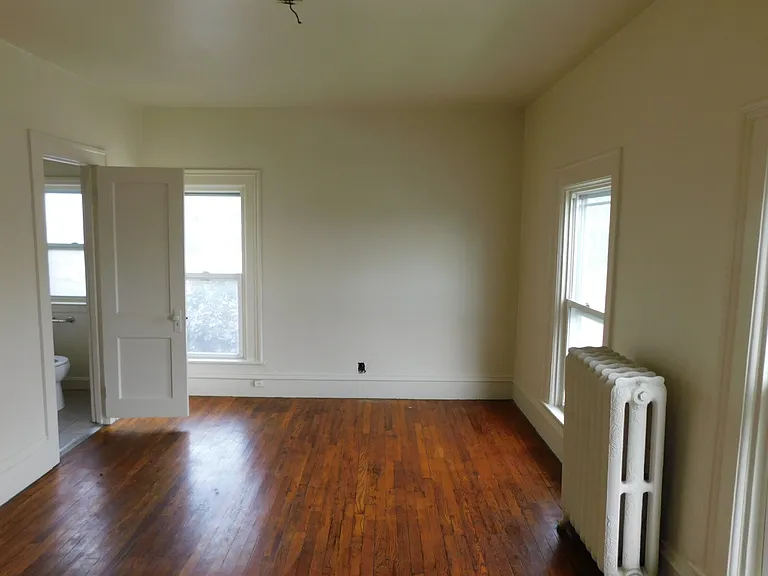 838 Howard St #3 — Photo 2