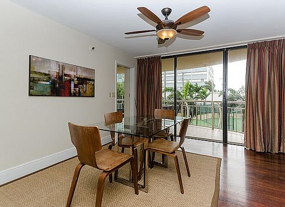 4th image of 2843 S Bayshore Dr APT 3F