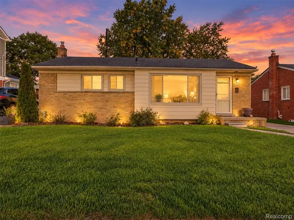 1199 N Stephen Ave, Clawson, MI 48017