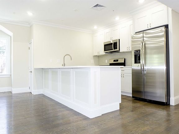56 Cedar St. #3 Boston - Roxbury Shared Unit Photo 2