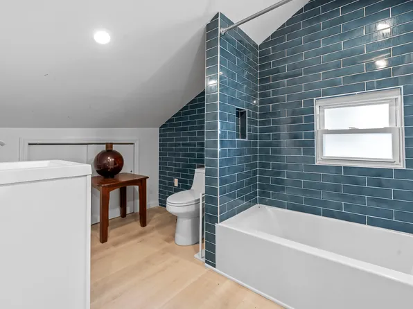 67-02 Almeda Avenue image 35 of 41